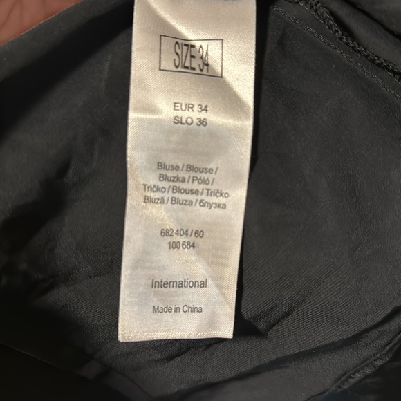 3.     Orsay Blouse - Picture 5 of 6